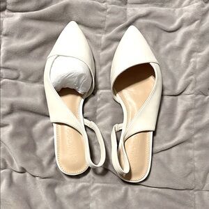 Dress sandals size 8 1/2  new w/o tags